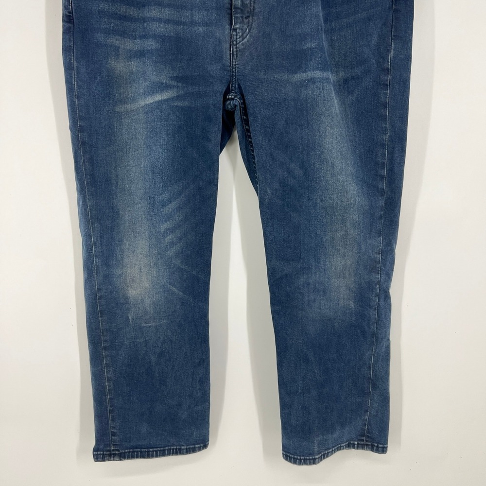 Levis 514 Straight Fit Mens Jeans 44x30 Medium Wash Blue Denim 28726-0003 - Picture 6 of 10